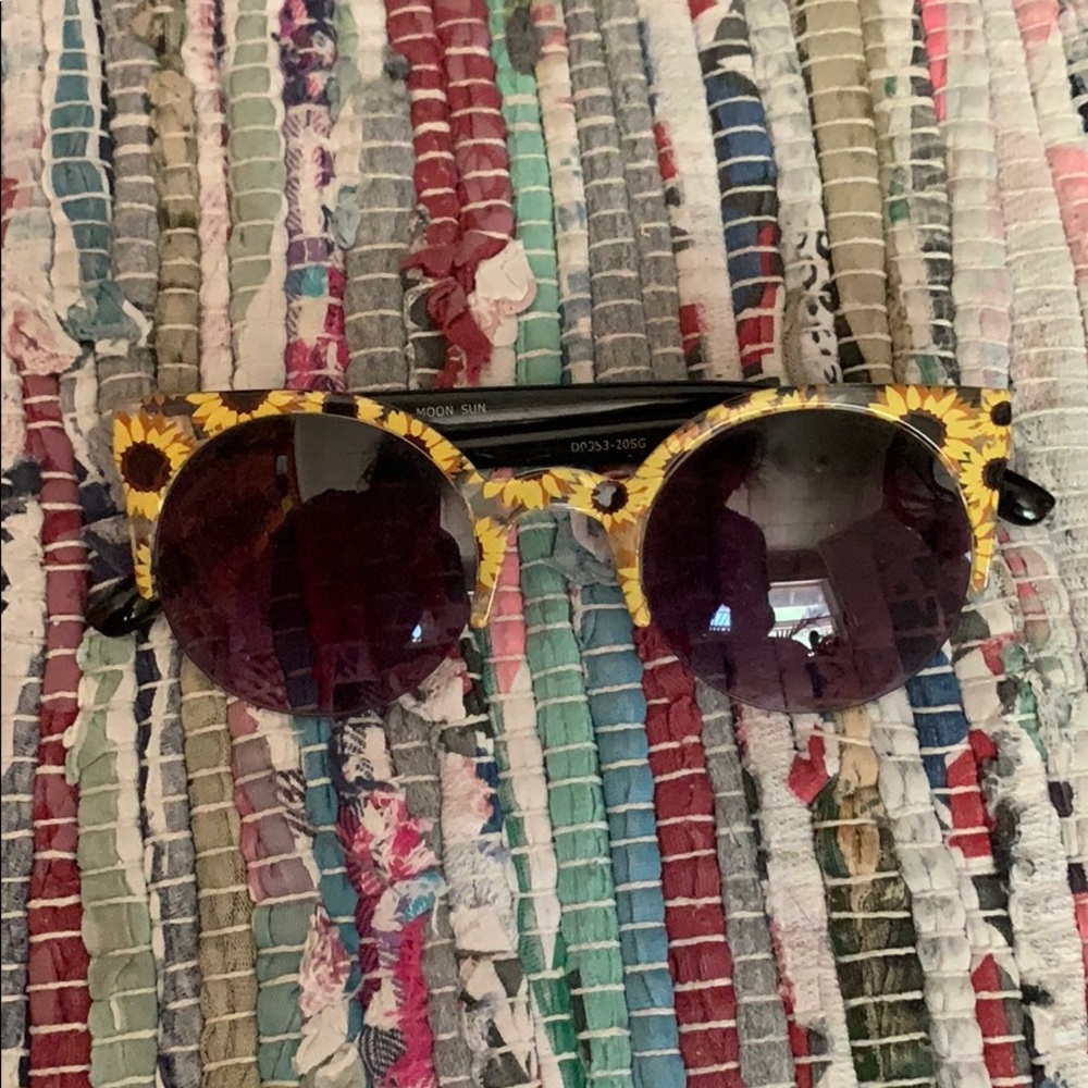 Sunflower Sunnies 🌻